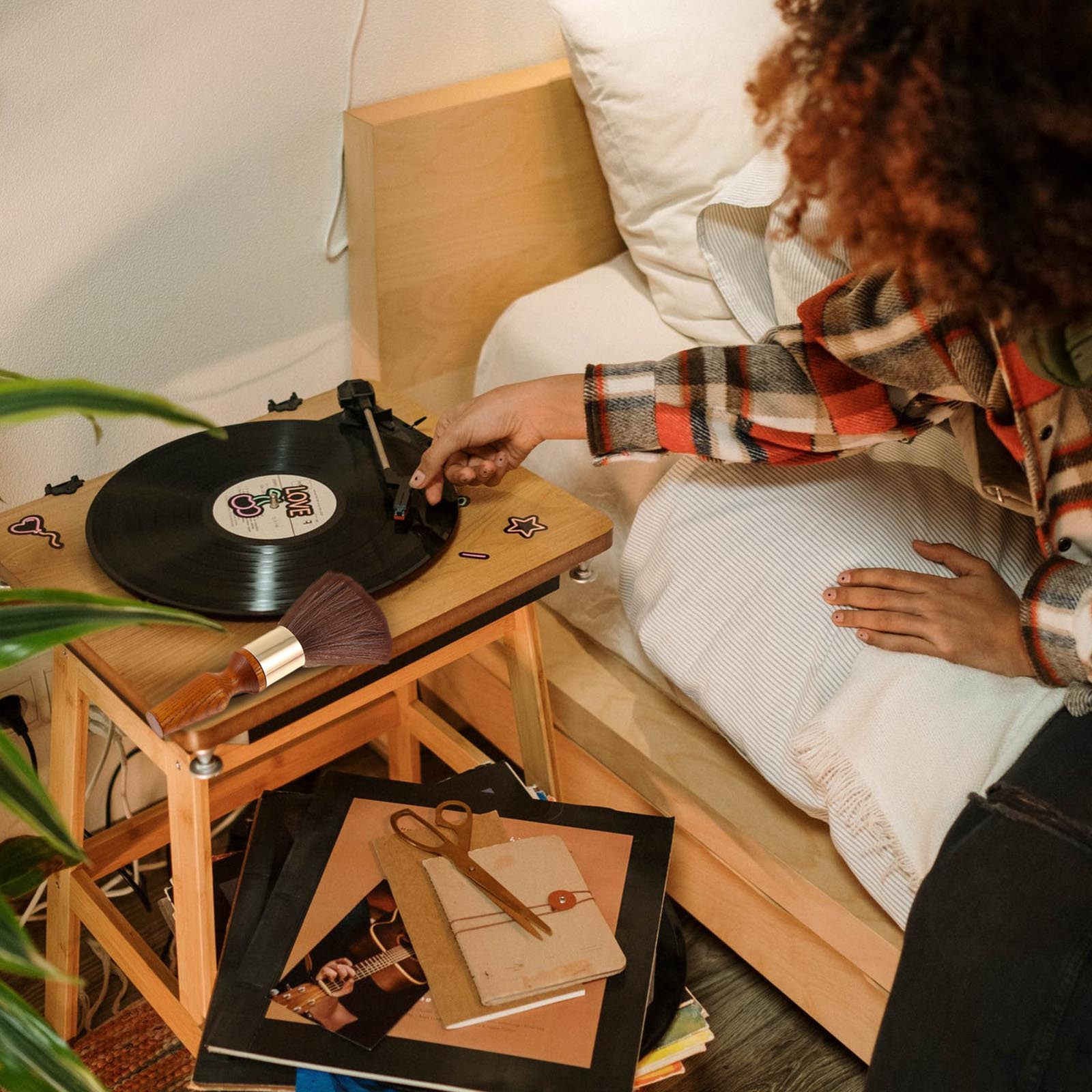 レコードクリーニングブラシ。CDアルバムやターンテーブル用カ - Vinyl Record Cleaner のレビューと価格